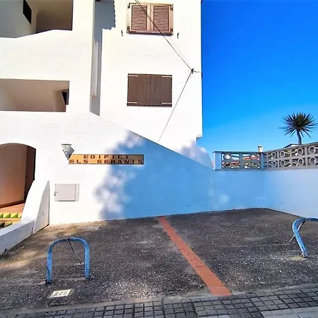 Apartament One Geranis